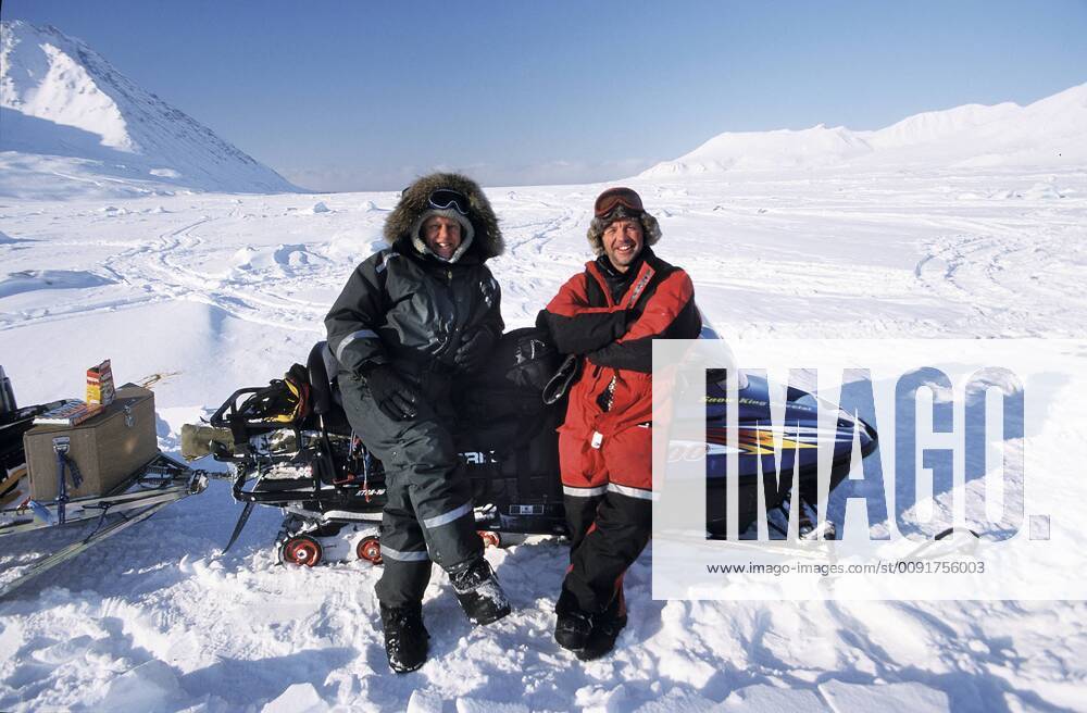 IMAGO ICONS: Sir David Attenborough PRESENTER David Attenborough (left) and Doug Allan filming in Svalbard, Norway, for BBC Life of Mammals series, summer, Freeze Frame book plate page 7 1369800 DougxAllan