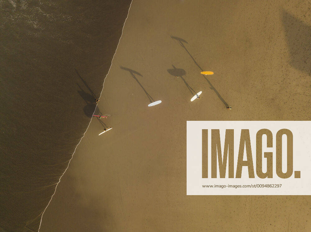 Aerial view of surfers at the beach Indonesia, Bali CR_KOTRIN191014C-220161-01