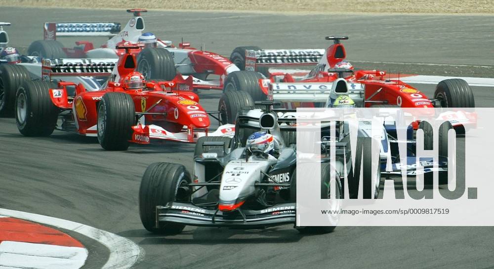 Formel 1 Motorsport Nürburgring Nuerburgring Grosser Preis von Europa Start Kimi Raikkönen vor Ralf Schumacher und Michael Schumacher