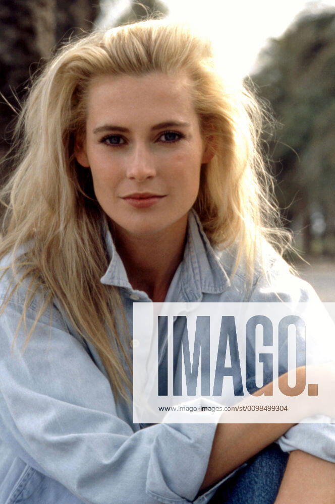 INDIANA JONES AND THE LAST CRUSADE, Alison Doody, 1989, (c)Paramount courtesy Everett Collection Paramount Courtesy Everett Collection !ACHTUNG AUFNAHMEDATUM GESCHÃ„TZT! PUBLICATIONXNOTxINxCANxCHNxFRAxITAxJPNxNORxPOLxRUSxESPxUKxUSA