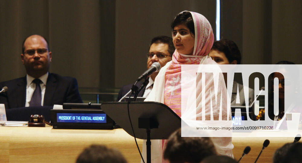 BerÃ¼hmte Feministinnen, Malala Yousafzai HE NAMED ME MALALA, Malala Yousafzai at the United Nations General Assembly in New York, July 12, 2013, 2015. TM & copyright Fox Searchlight Pictures. All rights reserved. courtesy Everett Collection Fox Searchlight Courtesy Everett Collection !ACHTUNG AUFNAHMEDATUM GESCHÃ„TZT! PUBLICATIONXNOTxINxCANxCHNxFRAxITAxJPNxNORxPOLxRUSxESPxUKxUSA