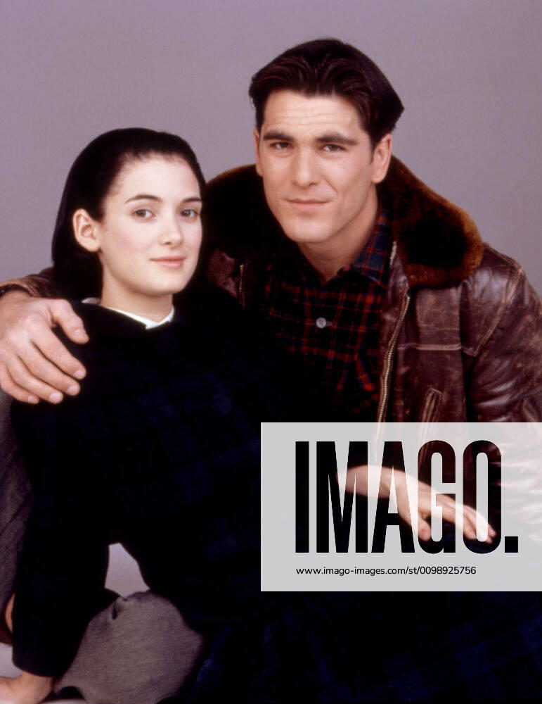 MERMAIDS, Winona Ryder, Michael Schoeffling, 1990, (c)Orion Pictures courtesy Everett Collection Orion Pictures Corp Courtesy Everett Collection !ACHTUNG AUFNAHMEDATUM GESCHÃ„TZT! PUBLICATIONXNOTxINxCANxCHNxFRAxITAxJPNxNORxPOLxRUSxESPxUKxUSA