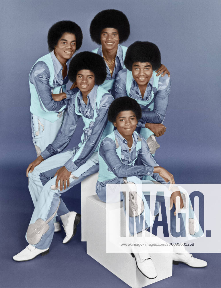 THE JACKSONS, (back row, from left): Marlon Jackson, Jackie Jackson, (middle): Michael Jackson, Tito Jackson, (front): Randy Jackson, (Season 1, 1976), 1976-77 Courtesy Everett Collection !ACHTUNG AUFNAHMEDATUM GESCHÃ„TZT! PUBLICATIONXNOTxINxCANxCHNxFRAxITAxJPNxNORxPOLxRUSxESPxUKxUSA