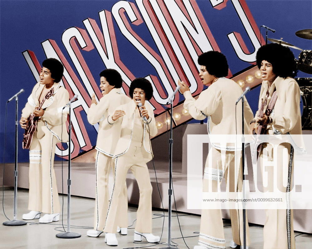 THE SONNY AND CHER COMEDY HOUR, Jackson Five: Michael Jackson (center), (Season 3, ep. 301, aired Sept. 15, 1972), 1971-74. CBS Courtesy Everett Collection !ACHTUNG AUFNAHMEDATUM GESCHÃ„TZT! PUBLICATIONXNOTxINxCANxCHNxFRAxITAxJPNxNORxPOLxRUSxESPxUKxUSA