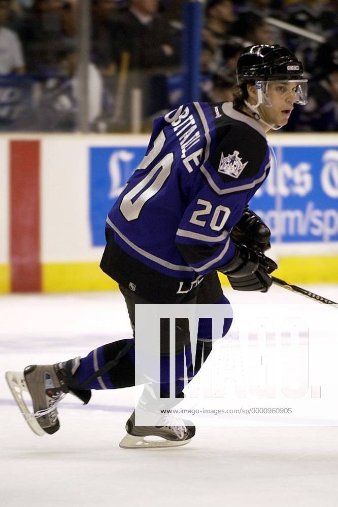 LOS ANGELES, CA - JUNE 14: Ice hockey player Luc Robitaille (R