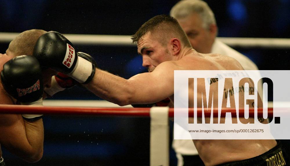 Aleksander Petkovic (Deutschland, re.) gegen Damon Reed (USA) Boxen ...