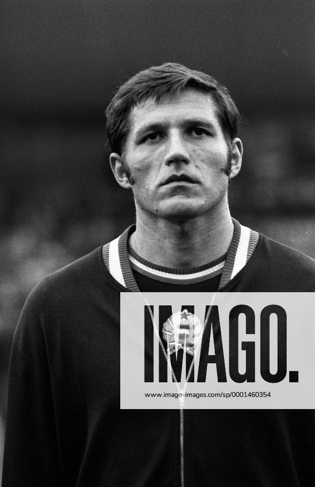 Torwart Istvan Geczi (Ungarn) während der Nationalhymne Fußball EM