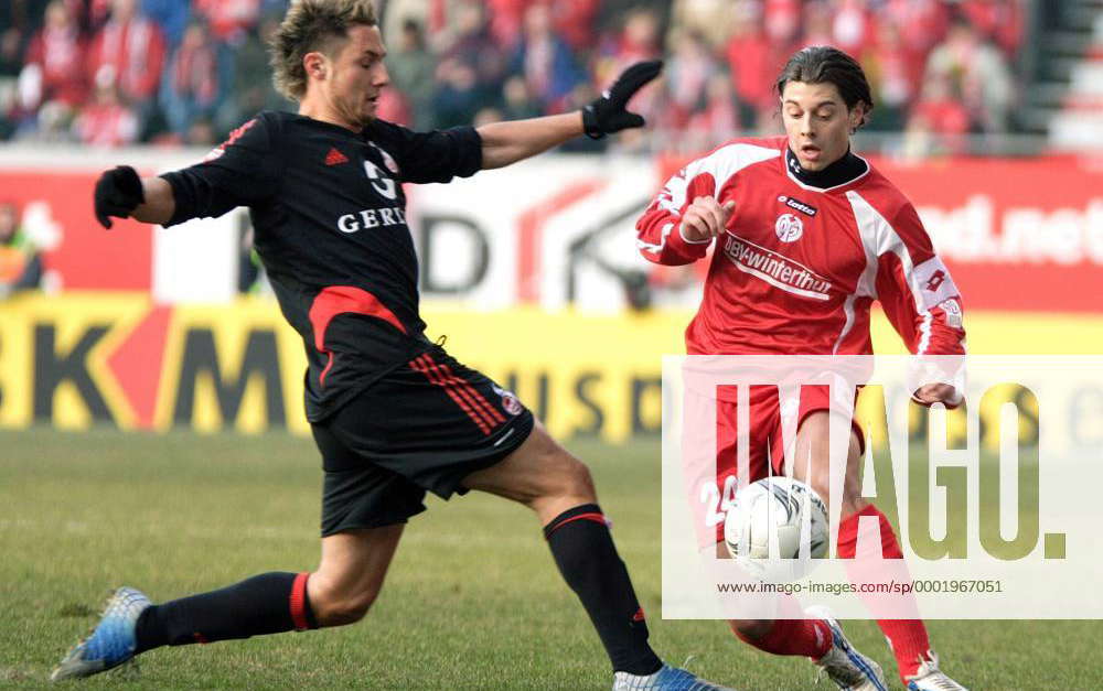 Albert Streit (Köln, li.) gegen Benjamin Weigelt (Mainz) Fußball 1. BL ...