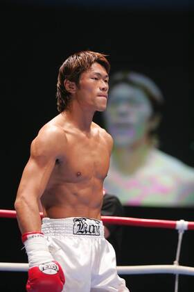 新品　K-1 WORLD MAX2004 31TM8AYDDAL._AC_UF350,