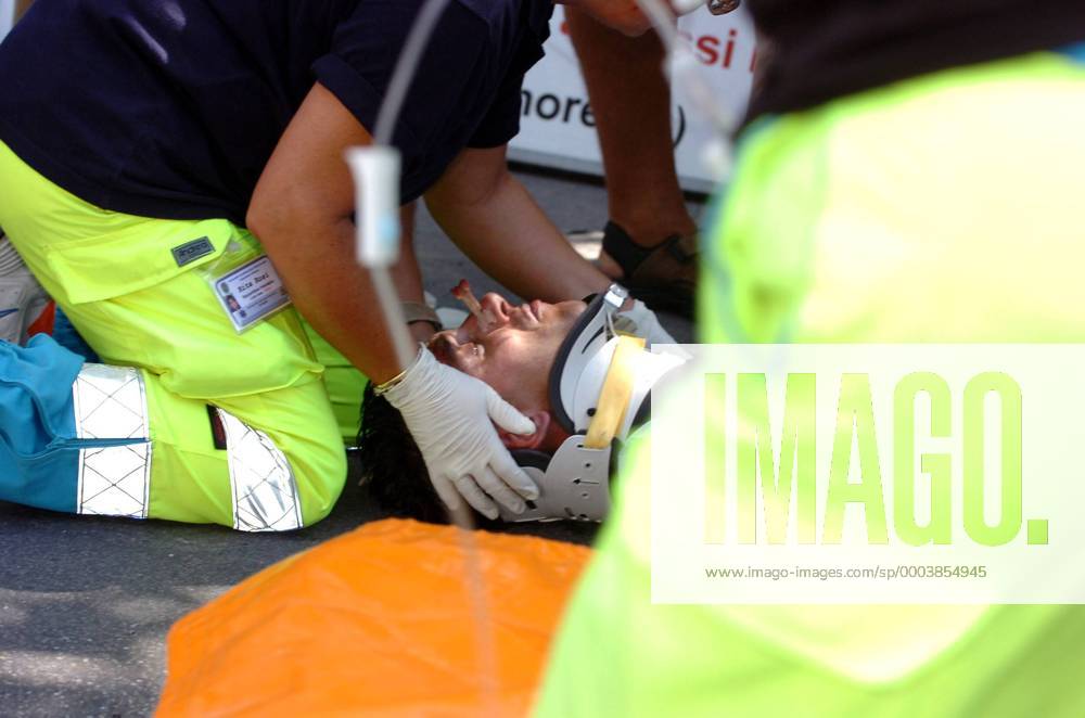 Alessandro Bertolini (Italien Diquigiovanni Androni) muss nach einem