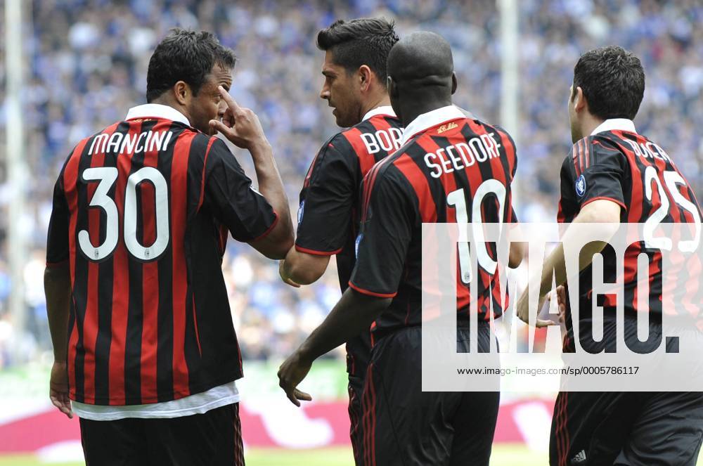 Marco Borriello Milan 2.L celebrates his 1 0 leading goal with