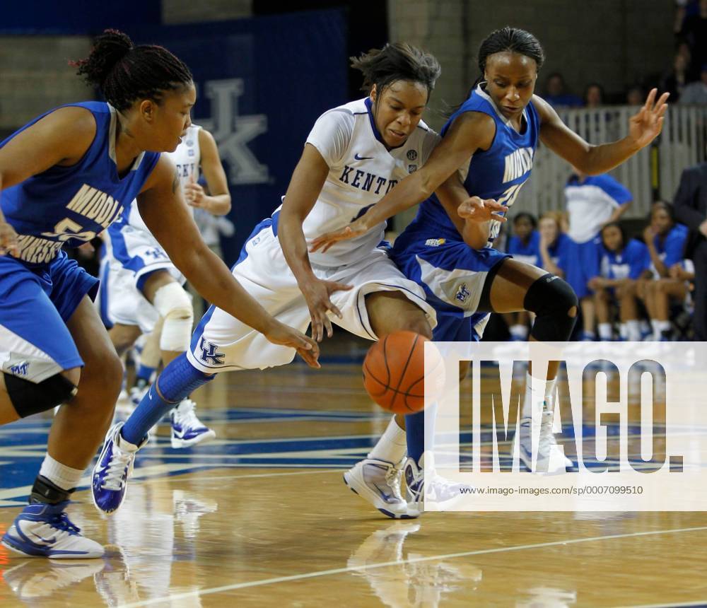 Dec. 29, 2010 - Lexington, Kentucky, USA - Kentucky guard A dia Mathies ...