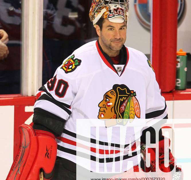 05 April 2011: Chicago Blackhawks goalie Marty Turco during the warm-up ...