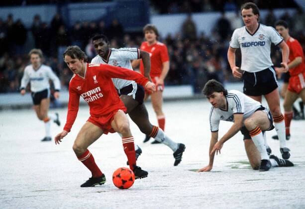Football Paul Walsh (Liverpool) Luton Town v Liverpool. (Played in the snow with Orange ball) FA Cup 11 01 1987