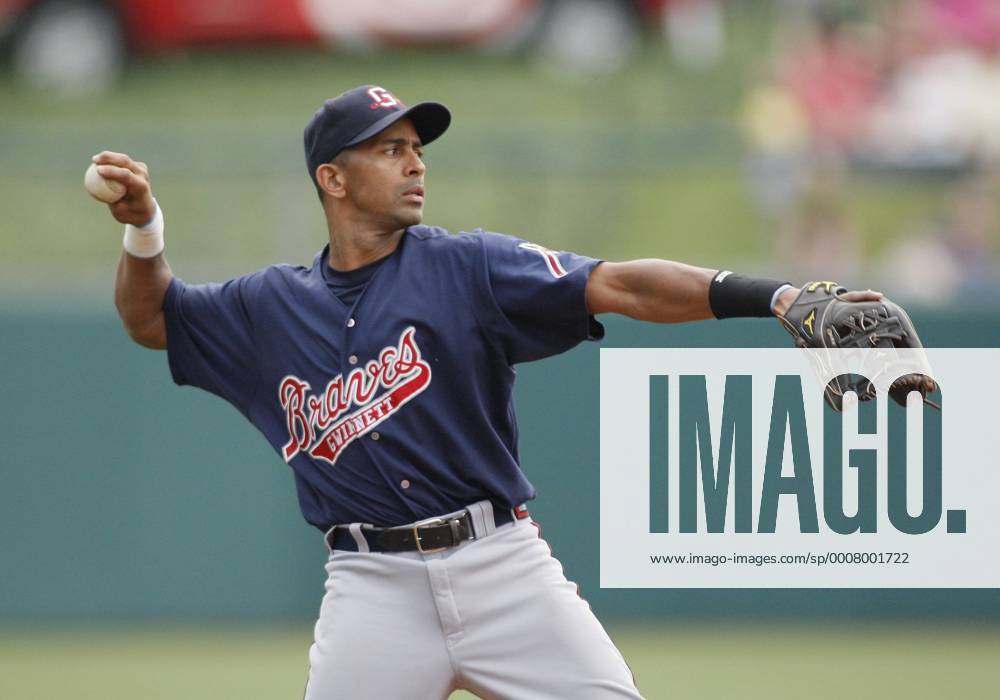 june-11-2011-gwinnett-braves-second-baseman-julio-lugo-18-in-action
