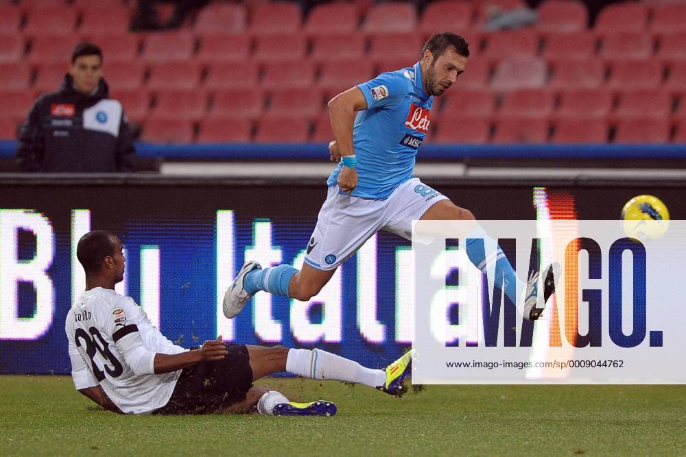 SSC Neapel vs. Lazio Rom Andrea DossenaAbdoulay Konko SSC Neapel vs. Lazio Rom Andrea DossenaAbdoulay Konko