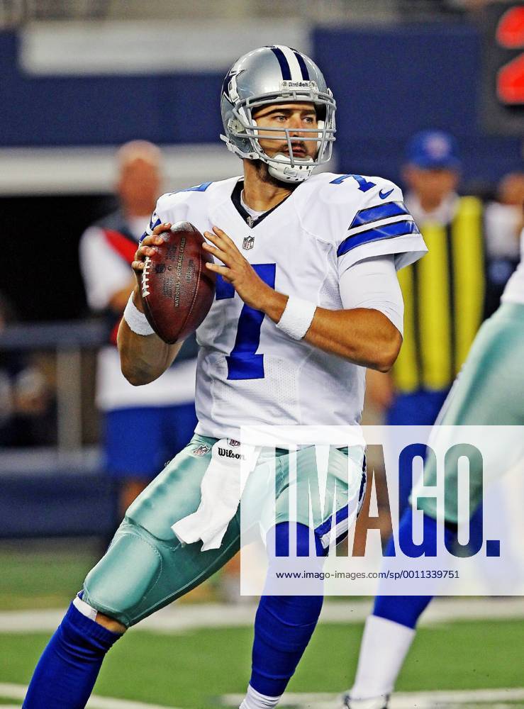 Arlington, Texas, USA. 29th Aug 2012. Dallas Cowboys quarterback