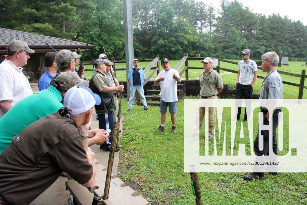 June 22, 2013 East Troy, WI, USA Steve Knoll (center in white shirt