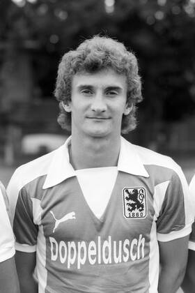 II Bl 81/82 Tsv 1860 Munich - Black Freiburg, 17.04.1982, Rudi Völler