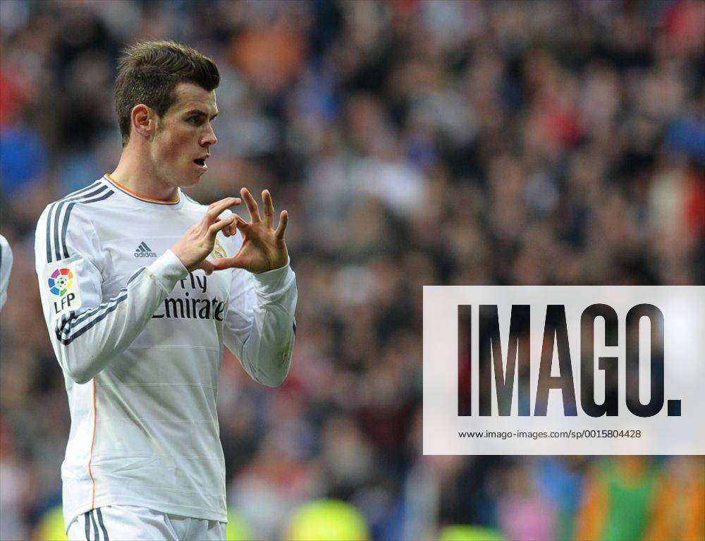 Real Madrid Midfielder, number 11 BALE - Gareth Frank Gareth Bale