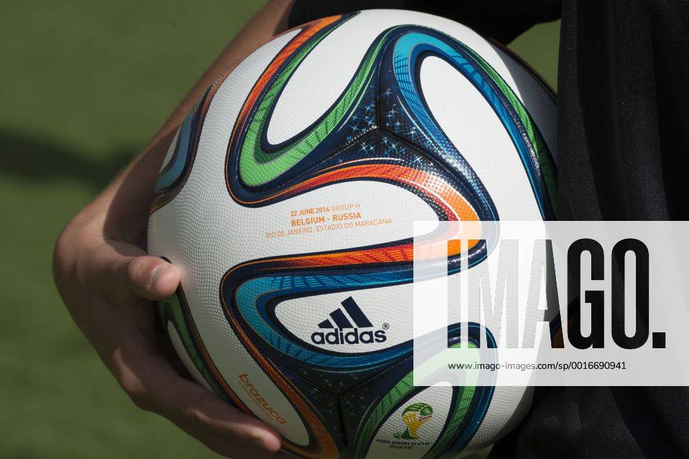 Brazuca FINAL Rio WORLD CUP 2014 Match BALL Football / SOCCER Ball