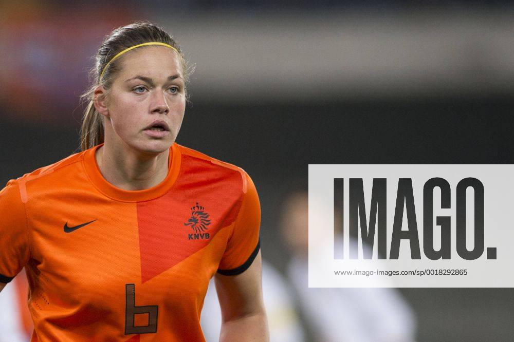 Anouk Dekker (NED), NOVEMBER 27, 2014 Football Soccer FIFA Women s World Cup Qualifying