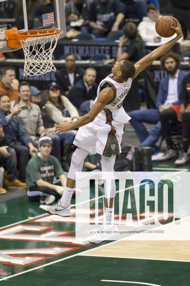 January 31, 2015: Milwaukee Bucks Forward Giannis Antetokounmpo 34 ...