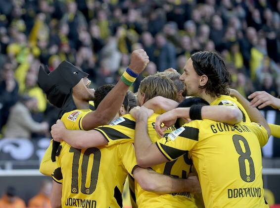 Football preview Revierderby, Batman and Robi | IMAGO