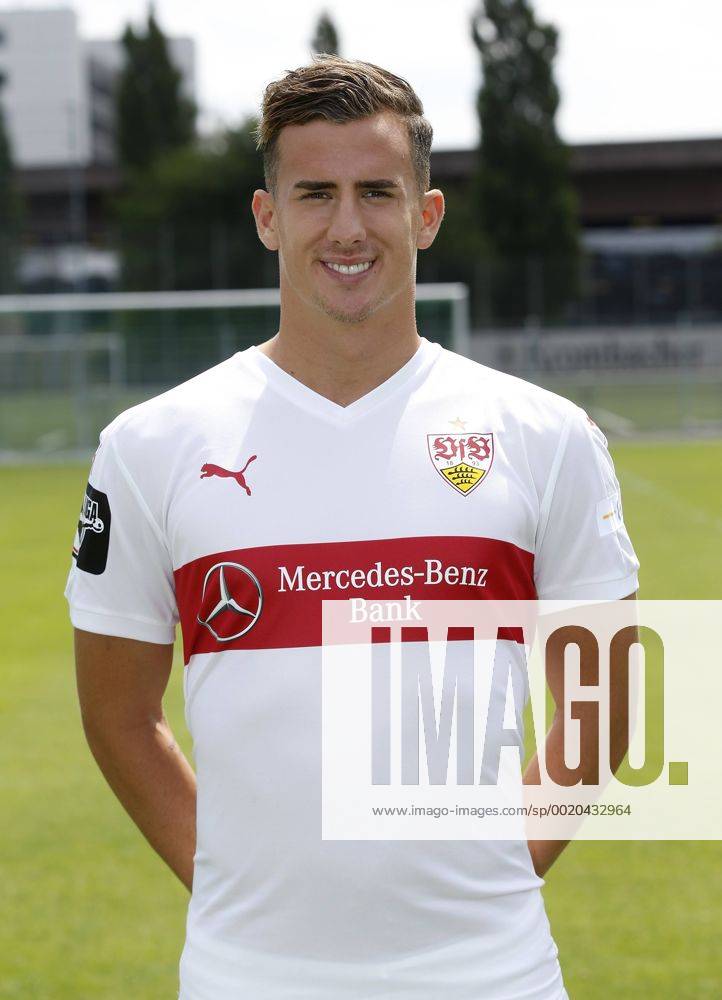 Francesco Lovric . Fototermin VfB Stuttgart 2 2015-2016 . Stuttgart ...