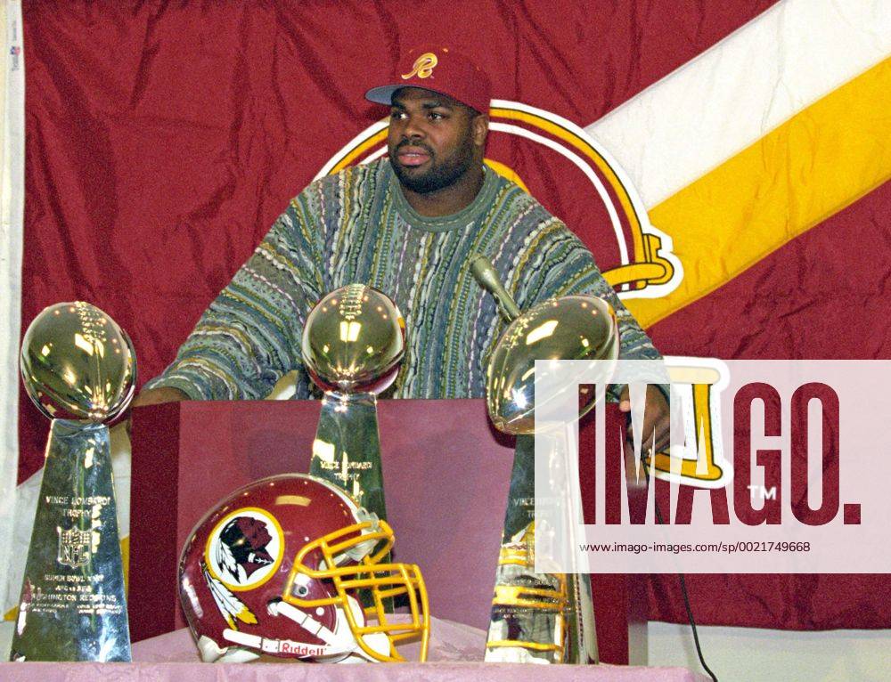 April 9, 1996 - Ashburn, Virginia, United States of America - Washington  Redskins defensive tackle S