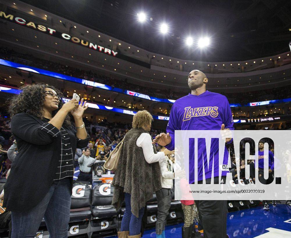 Dec. 1, 2015 - Philadelphia, PA, USA - The Los Angeles Lakers Kobe ...