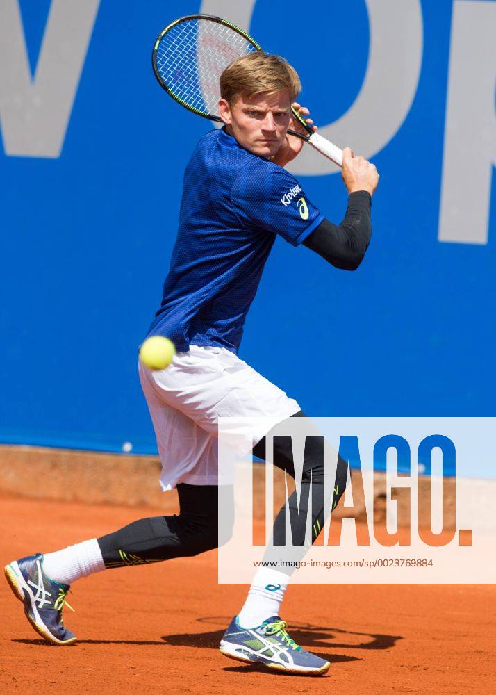 David Goffin BEL traegt Leggins Strumpfhose kaltes Wetter kurios Tennis BMW Open2016 ATP