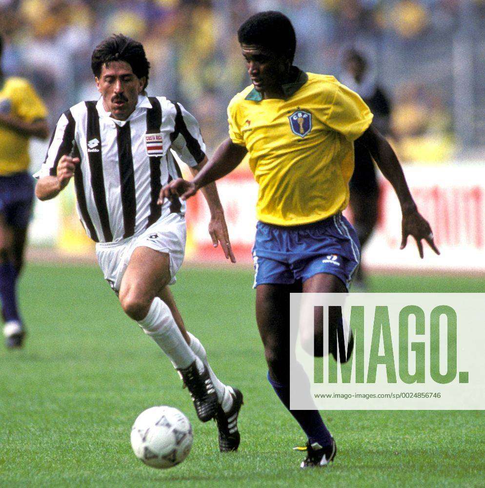 German Chavarria (CRC), Valdo (BRA), JUNE 16, 1990 - Football Soccer : 1990  FIFA World Cup WM