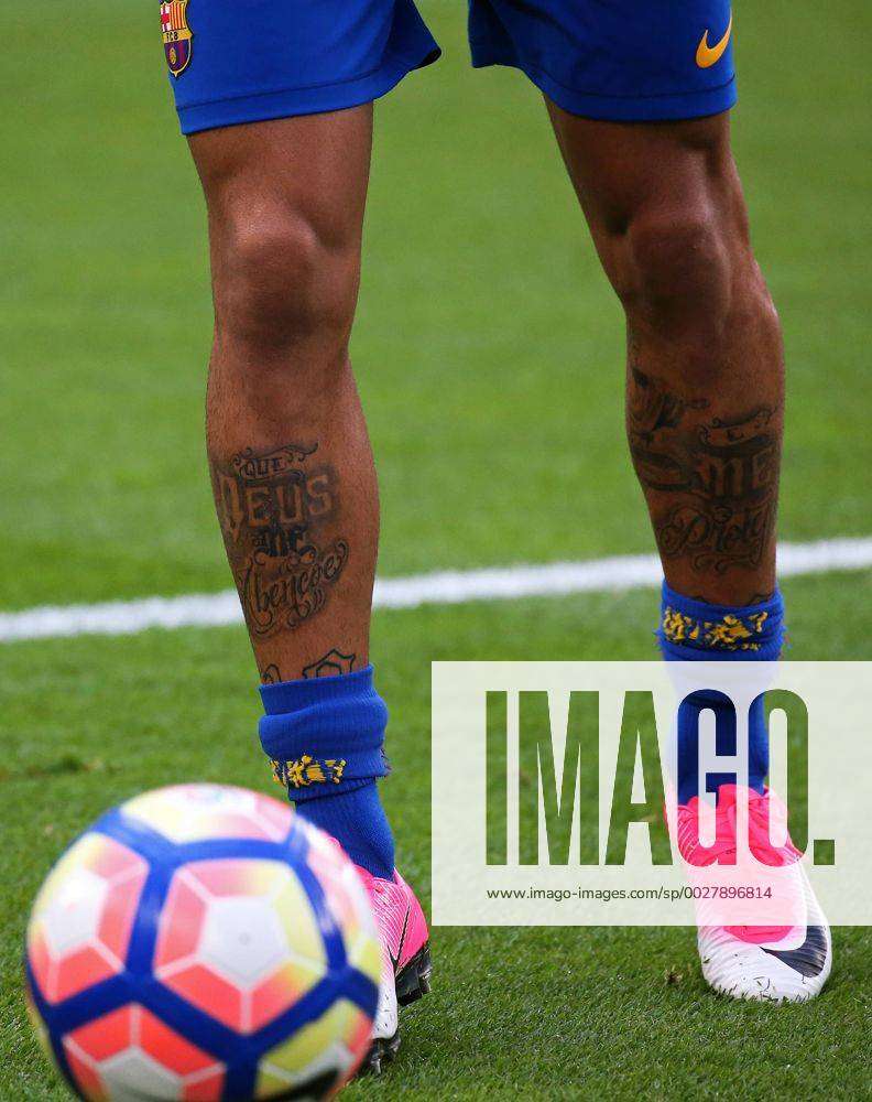Neymar Gets Giant SpiderMan and Batman Tattoos on His Back Post BreakUp  With Girlfriend Bruna Marquezine See Pics   LatestLY