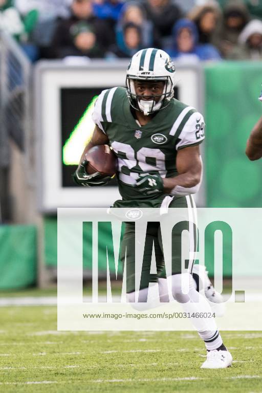 East Rutherford, New Jersey, USA. 24th Nov, 2019. New York Jets running  back Bilal Powell (29) looks for running room during a NFL game between the  Oakland Raiders and the New York