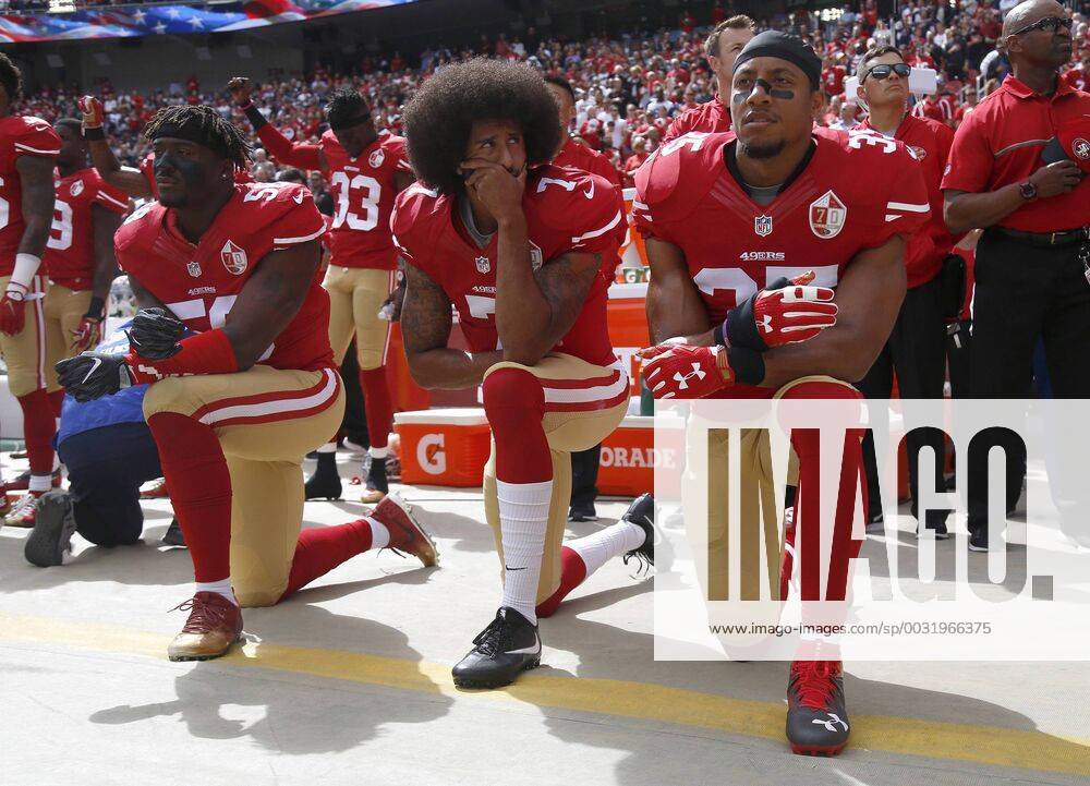 October 2, 2016 - Santa Clara, CA, USA - From left, The San Francisco 49ers  Eli Harold (58)