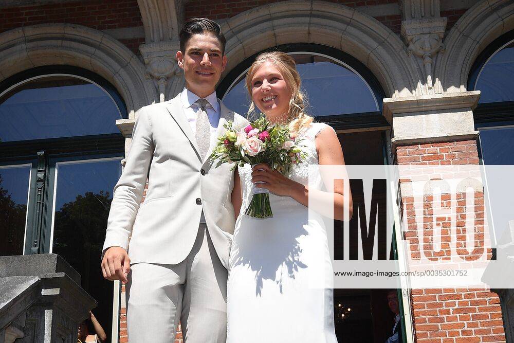 Belgian Wout Van Aert and Sarah De Bie pictured during the wedding of cyclocross champion Wout