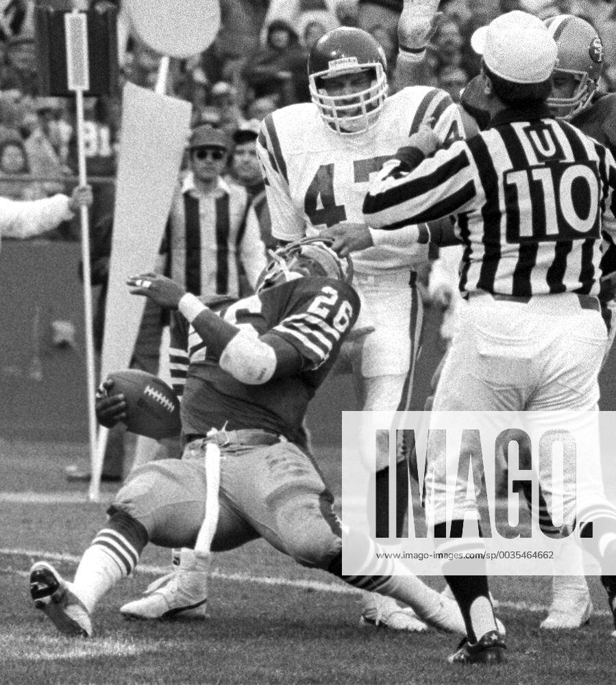 December 8, 1984 - San Francisco, California, U.S - San Francisco 49ers vs.  Minnesota Vikings at Can