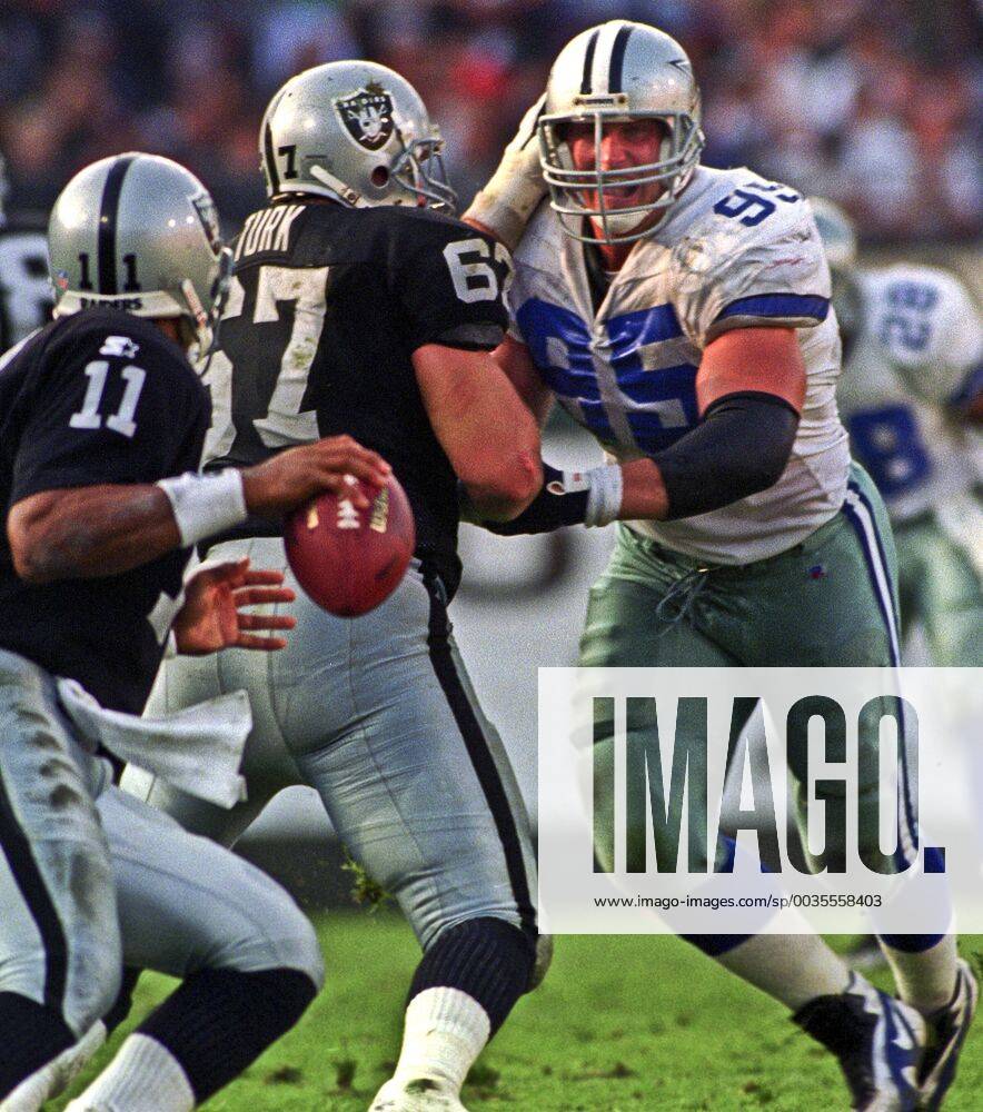 November 19, 1995 - Oakland, California, U.S - Oakland Raiders vs. Dallas  Cowboys at Oakland Alameda