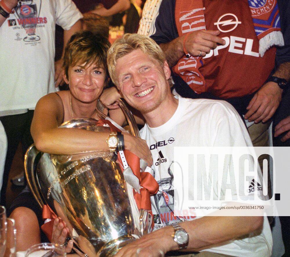 Stefan Effenberg with Ms Martina from FC Bayern München photographed on 23  05 2001 in Milan