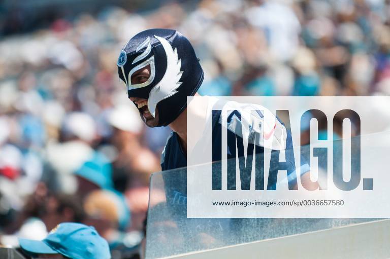 September 23, 2018 - Syracuse, New York, U.S. - A Tennessee Titans fan  wears a Lucha Libre mask why