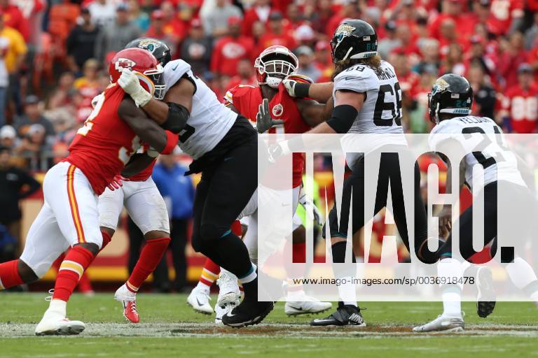 KANSAS CITY, MO - OCTOBER 07: Kansas City Chiefs defensive tackle