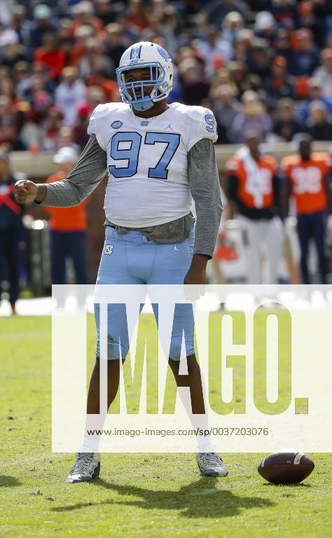 October 27, 2018: North Carolina Tar heels DT 97 Jalen Dalton dances during  a timeout during