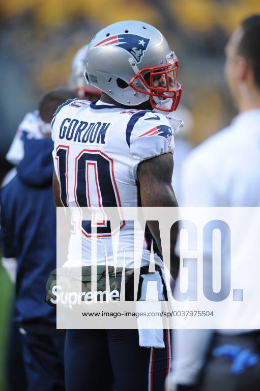 December 16th, 2018: Patriots 10 Josh Gordon with the Supreme hand