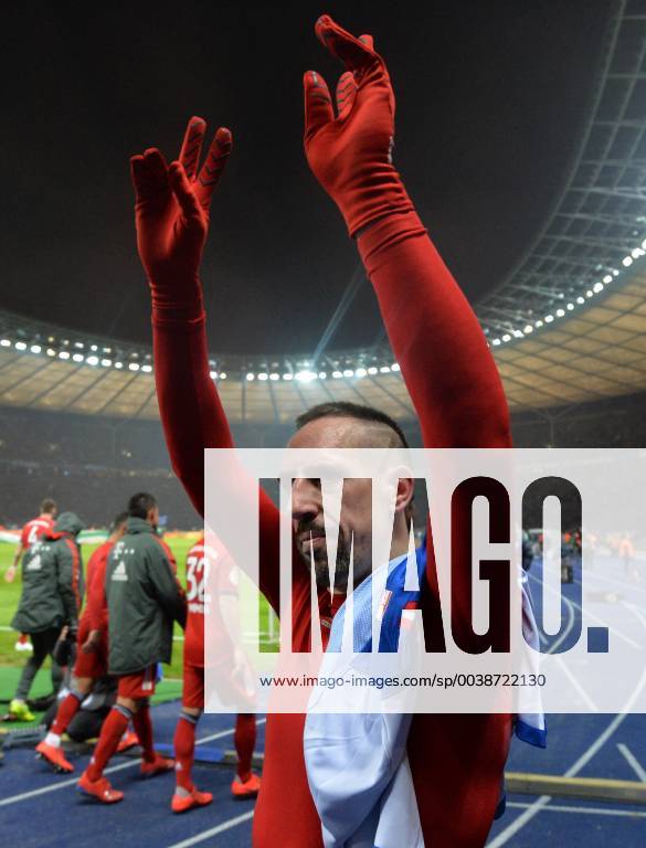 Franck RIBERY M cheer cheer joy victory happy success DFB cup round of ...