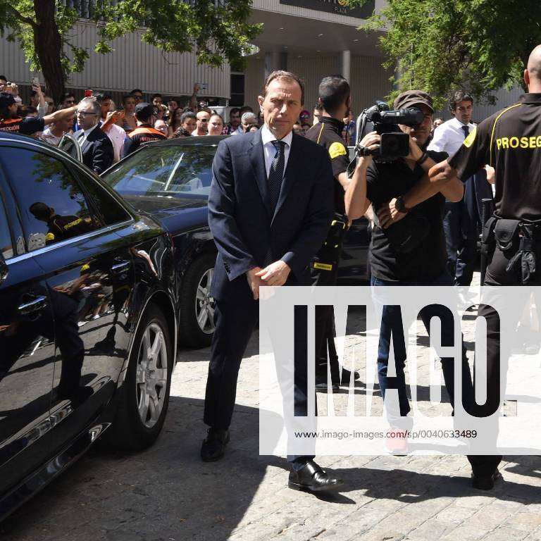 Emilio Butrageuno durning Funeral of the Footballer Jose Antonio Reyes in  Seville, June