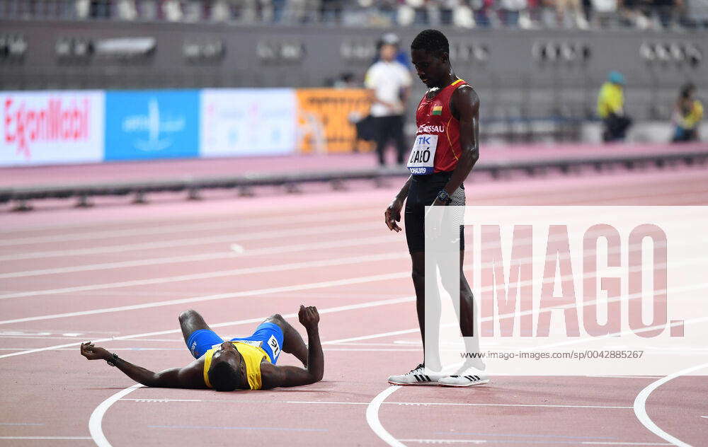 (190928) -- DOHA, Sept. 28, 2019 -- Braima Suncar Dabo (R) of Guinea ...