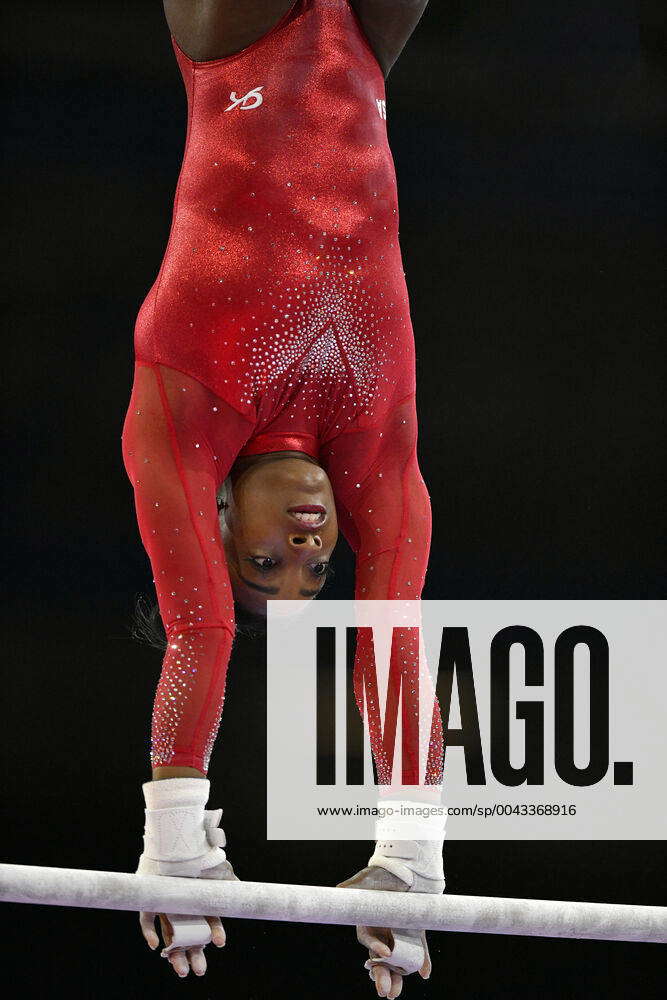 Simone Biles USA uneven bars action final apparatus finals single Hanns