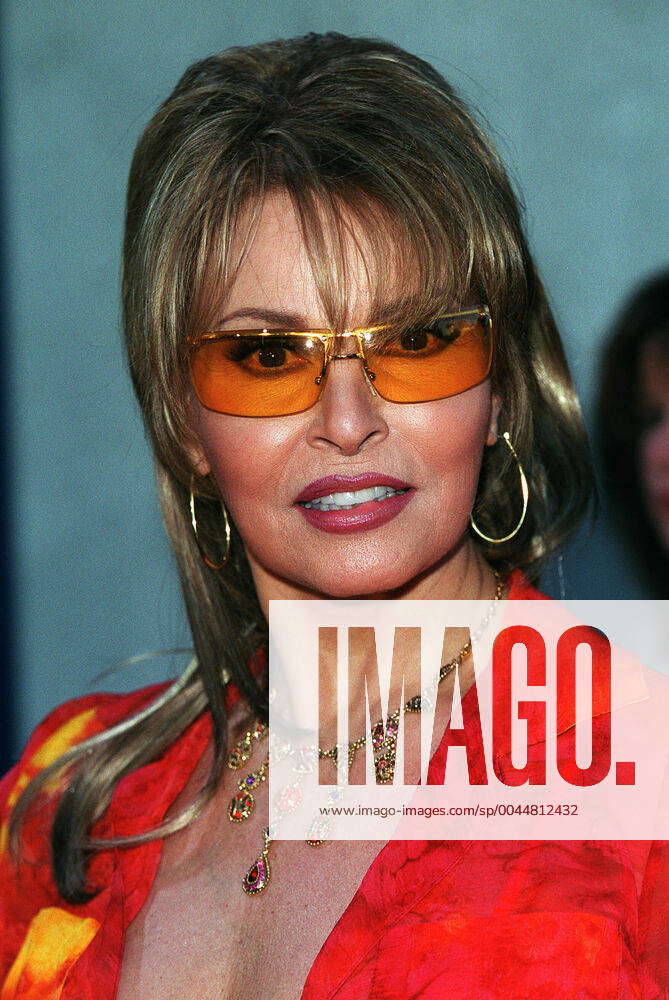 Raquel Welch Actress Legally Blonde Film Premiere Los Angeles Usa 26 June