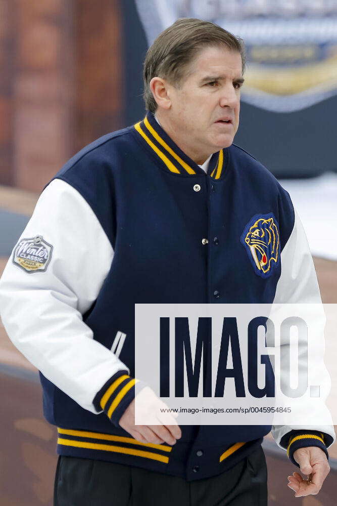 DALLAS, TX JANUARY 01 Nashville Predators head coach Peter